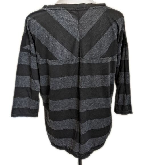 Calvin Klein Performance black & gray horizontal striped 3/4 sleeve T-shirt M - Picture 2 of 8